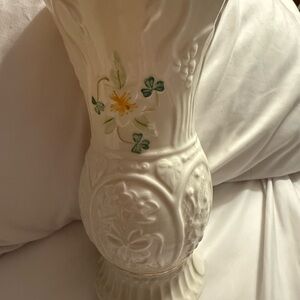 Belleek Cream Ceramic Base